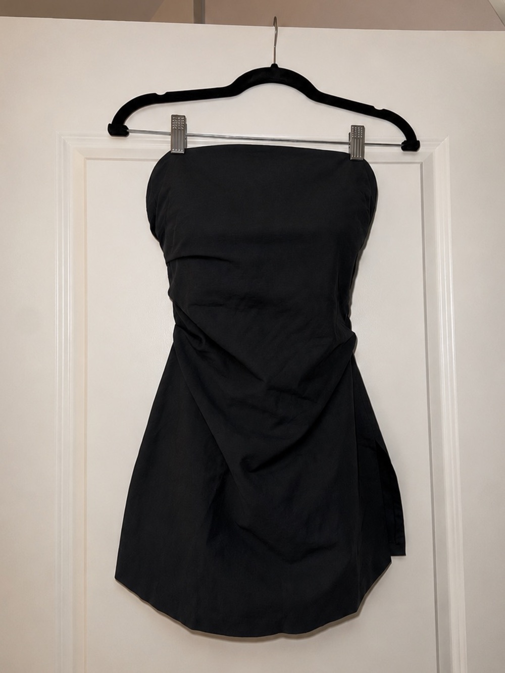 DISSH black tunic top size 2